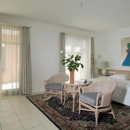 Sassa Hotel 4*